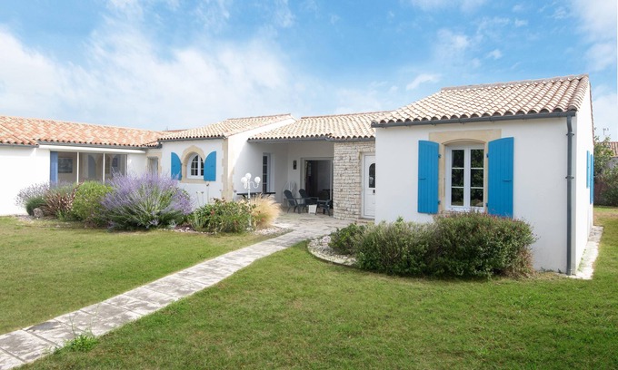 Sainte-Marie-de-Re Casa | 4 Bedrooms Private Vacation Home In Sainte-Marie-De-Ré