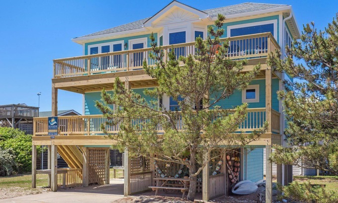 South Nags Head Casa | 4 br *1 Min Walk to Beach