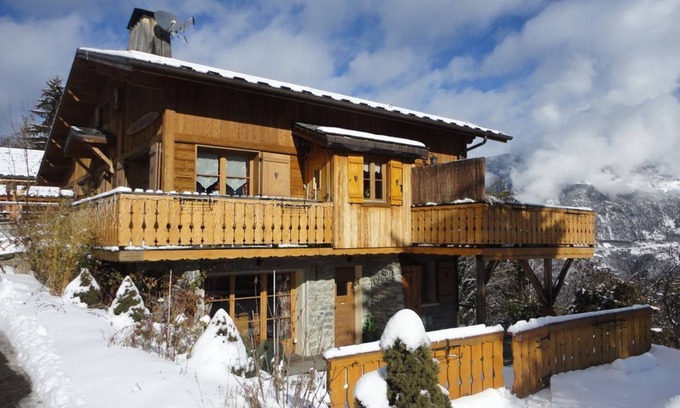 Les Allues Apartamento | Chalet de lujo de 4 *, ambiente, chimenea, WiFi. Méribel Les Trois Valées