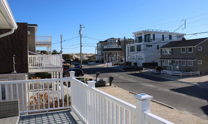 Beach Haven Casa | 4 Houses to THE BEACH! Completely renovated Duplex- 1st Floor- WALK TO ALL!
