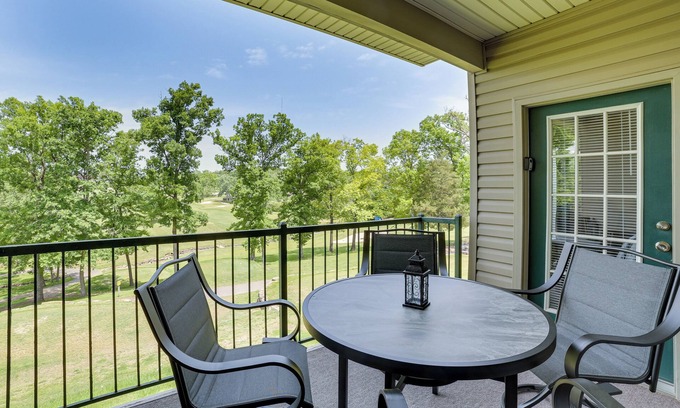 Branson Condominio | 4 Mi to Branson Landing: Resort Condo w/ Balcony
