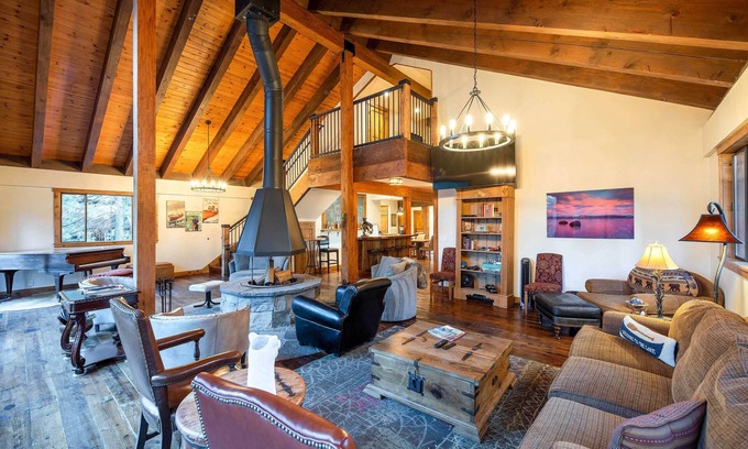 Incline Village Casa | < 1 Mi to Beach: Expansive Tahoe Escape w/ Hot Tub