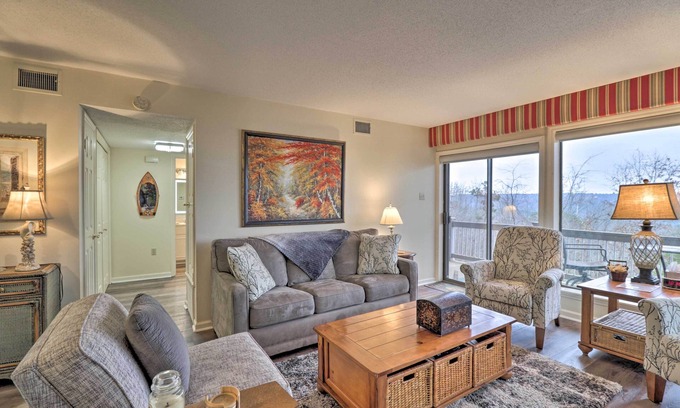 Fairfield Bay Condominio | ¡NUEVO! Condominio w / balcón en la bahía de Fairfield cerca de Marina