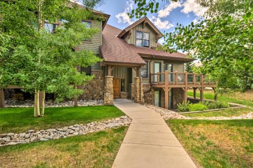 The Highlands Apartamento | 4 Mi to Ski Summit County Condo with Resort Perks