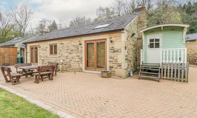 Hollow Meadows Casa | 4 Pheasant Lane
