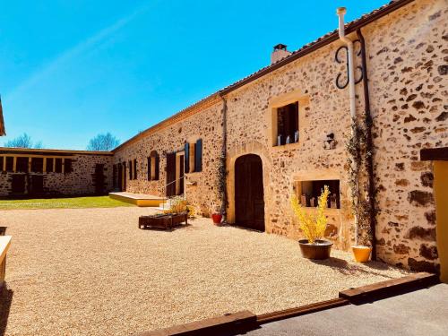 Capdrot Casa | 4-Star Tourism Rated Holiday Home, 6 Bedrooms, with Air Con & Private Heated 10x4M Salt Water Pool - 40 Mins from Bergerac