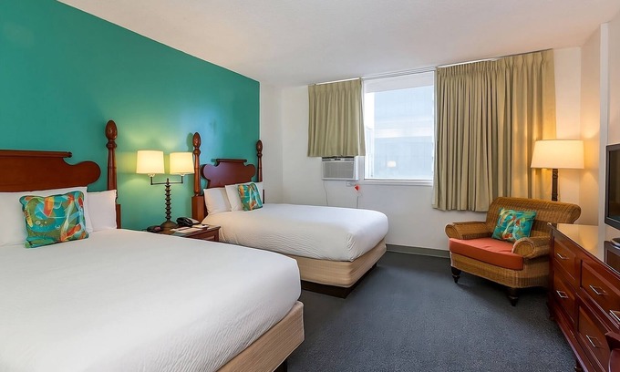 Ala Moana Casa | 4 x Studio Two Doubles with Kitchenette Room at Pagoda Hotel