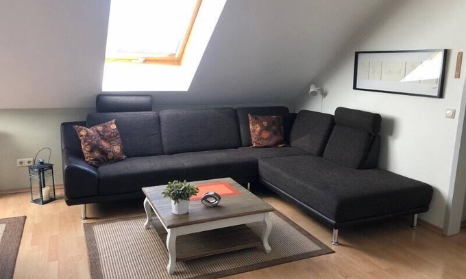 Schlatzendorf Apartamento | Apartamento de 4 habitaciones con 3 habitaciones.