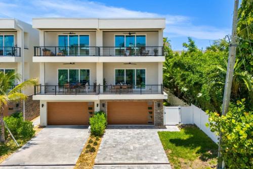Indialantic By The Sea Villa | 40 8th Avenue