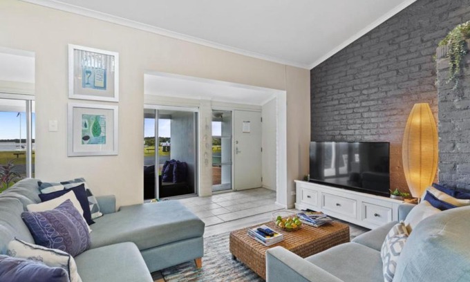 Hawks Nest Casa | 40 Moira Parade Hawks Nest