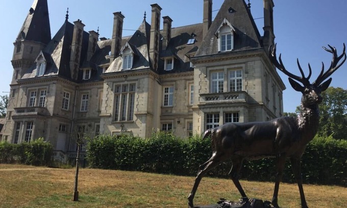 Saint-Jean-aux-Bois Apartamento | 400m2 castle flat, 8 bedrooms + pool near Paris!