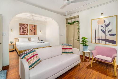 Pali Hill Apartamento | 48B by The Bombay Home Company