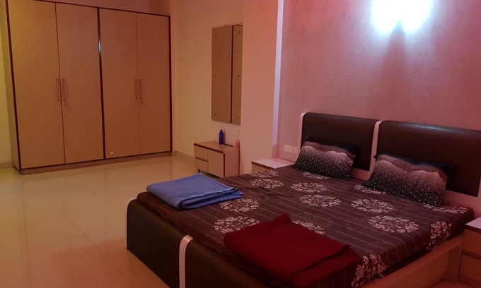 Kadachiwadi Apartamento | 4BHK Apartamentos de lujo