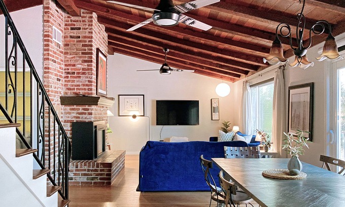 Arden-Arcade Casa | 4BR/2BA Mid-Century Retreat House: Your Perfect Getaway!