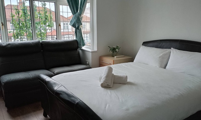 Welling Casa | 4BR Home Family/Work Stay London