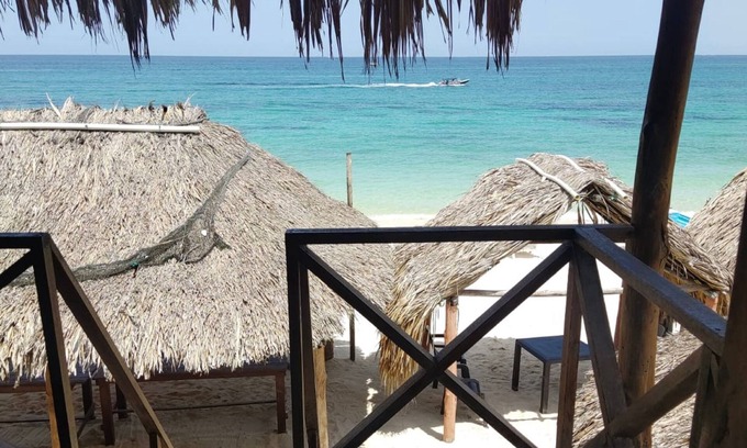 Bocachica Cama Y Desayuno | 4C2-R CABAÑA EN ISLA BARU