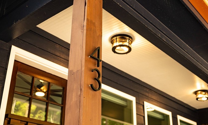 Sautee Nacoochee Cabaña | 5.5mi to Helen - Couples Shower - Private Fire Pit