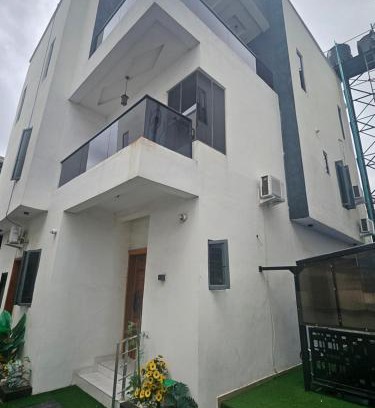 Ofin Apartamento | 5 Bedrooms and 5 Bathrooms Luxury Duplex With Private Swimming Pool