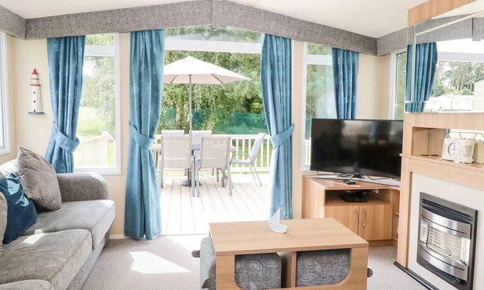 Hopton Apartamento | 5 Berth 3 Bedroom Caravan Holiday Home in Fritton