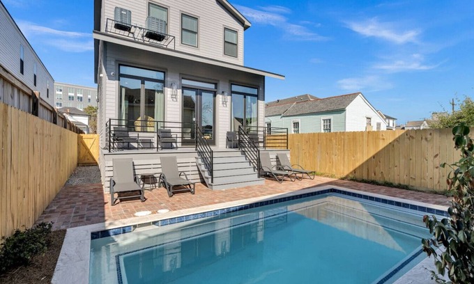 Tulane - Gravier Casa | 5 BR, Minutes to French Quarter & Superdome - Pool
