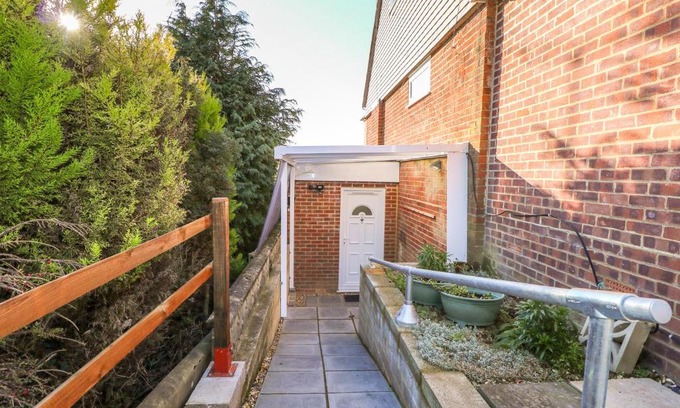 Lancing Casa | 5 Firle Road Annexe