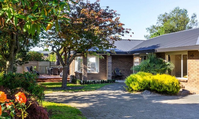Nukuhau Casa | 5 Humphrey Street, Taupo
