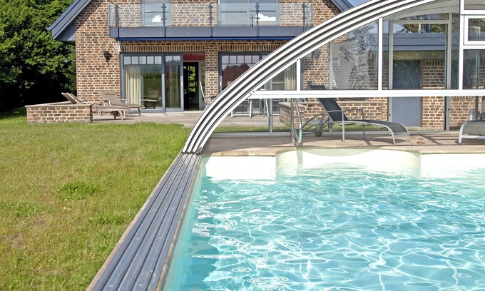 Boltenhagen Villa | Villa de lujo de 5 ***** con piscina, zona muy tranquila, wifi gratis, piscina climatizada, 3000 m2
