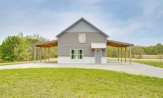 Kuttawa Cabaña | 5 Mi to Lake Barkley: Secluded Retreat in Kuttawa
