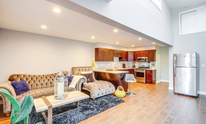 Ashburn Apartamento | 5 Mi to Midway: Walkable Chicago Apartment