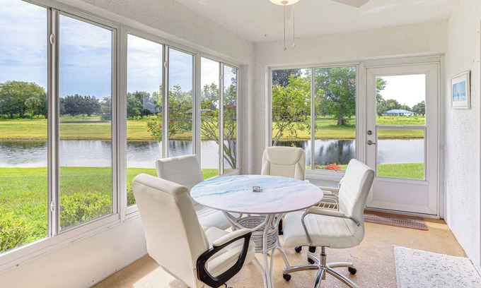 Highland Condominio | 5 Mi to Sebring Int'l Raceway: Canal-View Retreat!