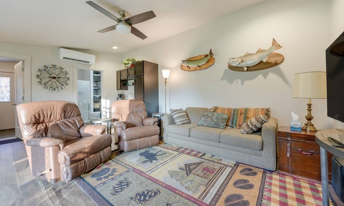 White Pigeon Apartamento | 5 Mi to St Joseph River: Apartment w/ Fire Pit!