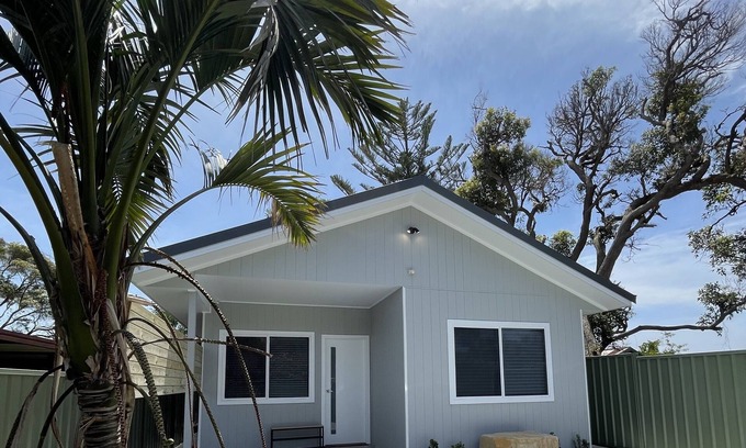 Bateau Bay Casa | 5 mins to Forresters Beach