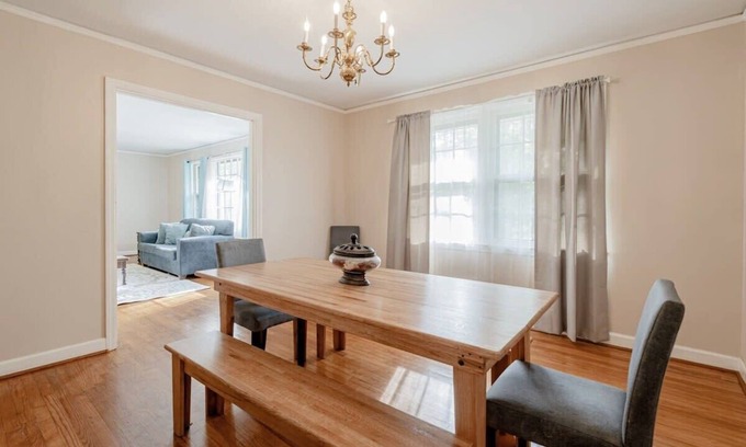 Forest Acres Casa | ❤️Wooded Escape 5min to Jackson 15min downtown❤️