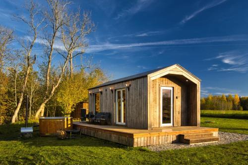 Pieriga Casa | 5 minutes from Beach, Cozy Cabin with Hot Tub