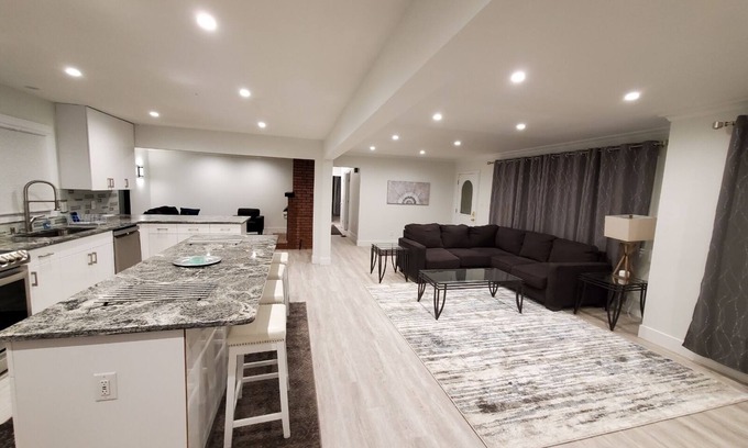 Derita - Statesville Casa | 5☆ MODERN REMODEL TRANQUIL CHARLOTTE CHARM for 6 People!