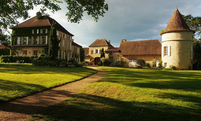 Montbellet Otro | 5 rooms in a magnificent Château with swimming pool