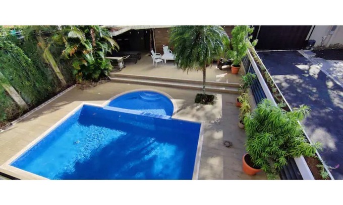 Santa Ana Casa | 5-star home near the airport