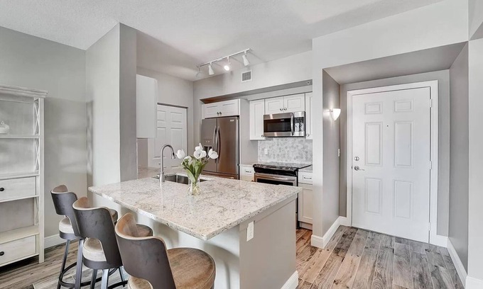 Boynton Beach Condominio | 5-star luxury 2bd/2bth 11th floor condo steps from intracoastal