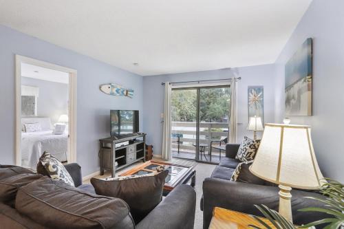 Folly Field Apartamento | 5 stars Peaceful Condo - 7 min walk to the beach