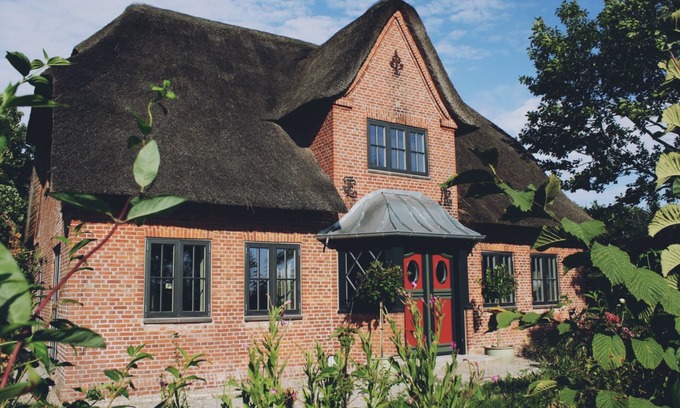 Rodenas Casa | 5* thatched roof house Ziegelmacher - Vörn 6600sqm natural garden with pond and outdoor sauna