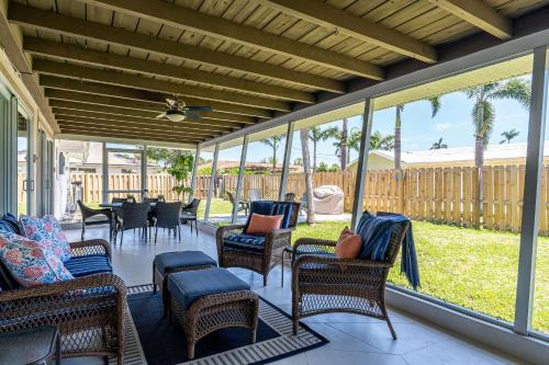 Fort Myers Casa | 5027 Fairfield DR - Paradise Palms home