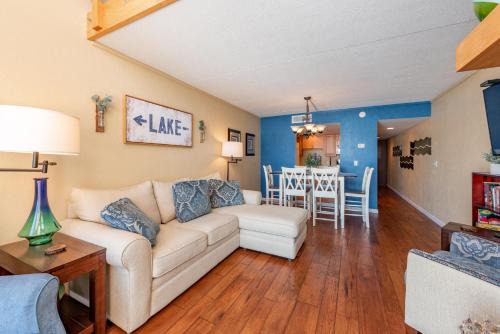 Harper Casa | 505F - Lakefront 3 Level Condo with 3 Bedrooms, 2 Baths