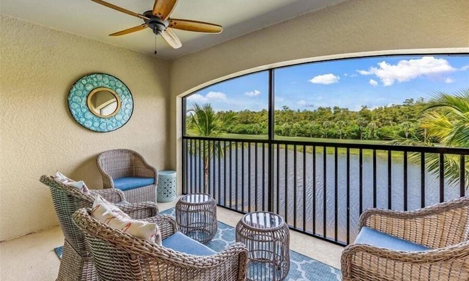 Naples Condominio | 5123 Bonita National Veranda