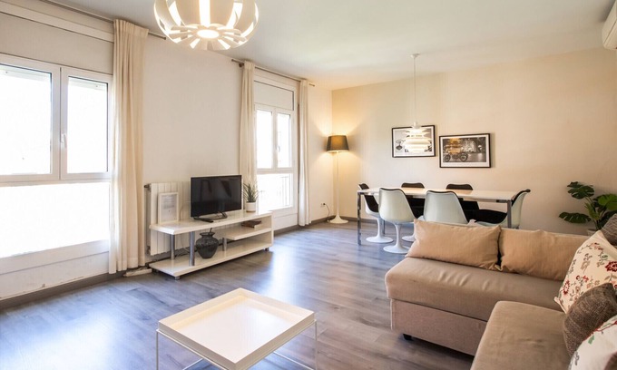 El Camp de l'Arpa del Clot Apartamento | 53IND1121 - Apartment near Sagrada Familia