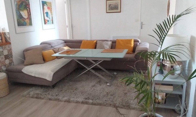 La Fare-les-Oliviers Condominio | 54 m² fully-equipped apartment