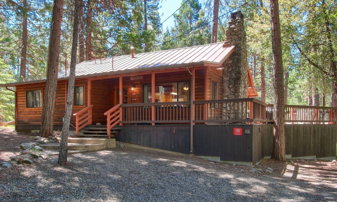 North Wawona Cabina | Deer Creek - ¡Hazte con tu naturaleza!