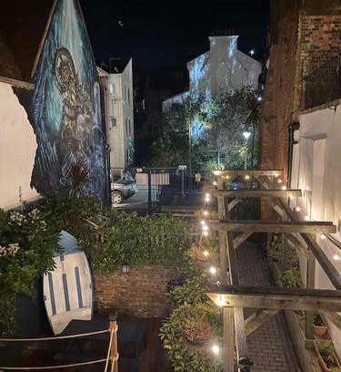 Old Town Hastings Casa | 55 High Street