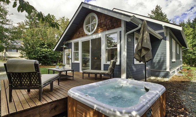 Northwest Olympia Casa | 5bdrm Craftsman con bañera de hidromasaje y barbacoa en un barrio maravilloso