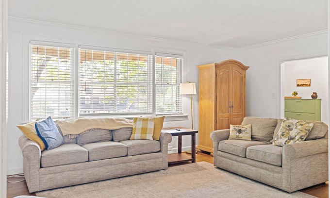 Boonsboro Casa | 5BR/3BA Cozy Home in Boonsboro Community