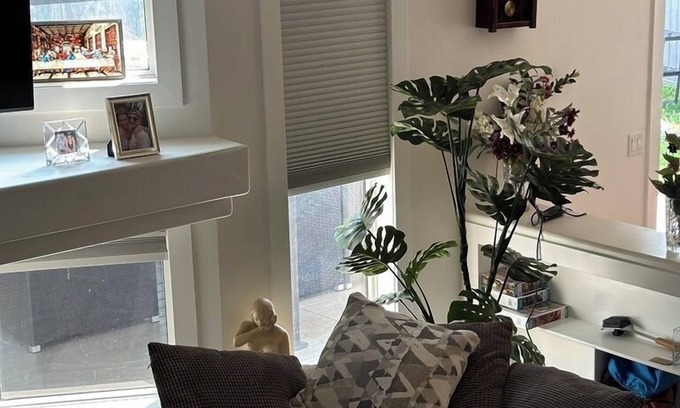 Sherwood Park Casa | 5k sq. ft/sleeps 20/king/Qn Airbed /Jacuzzi/Gazebo